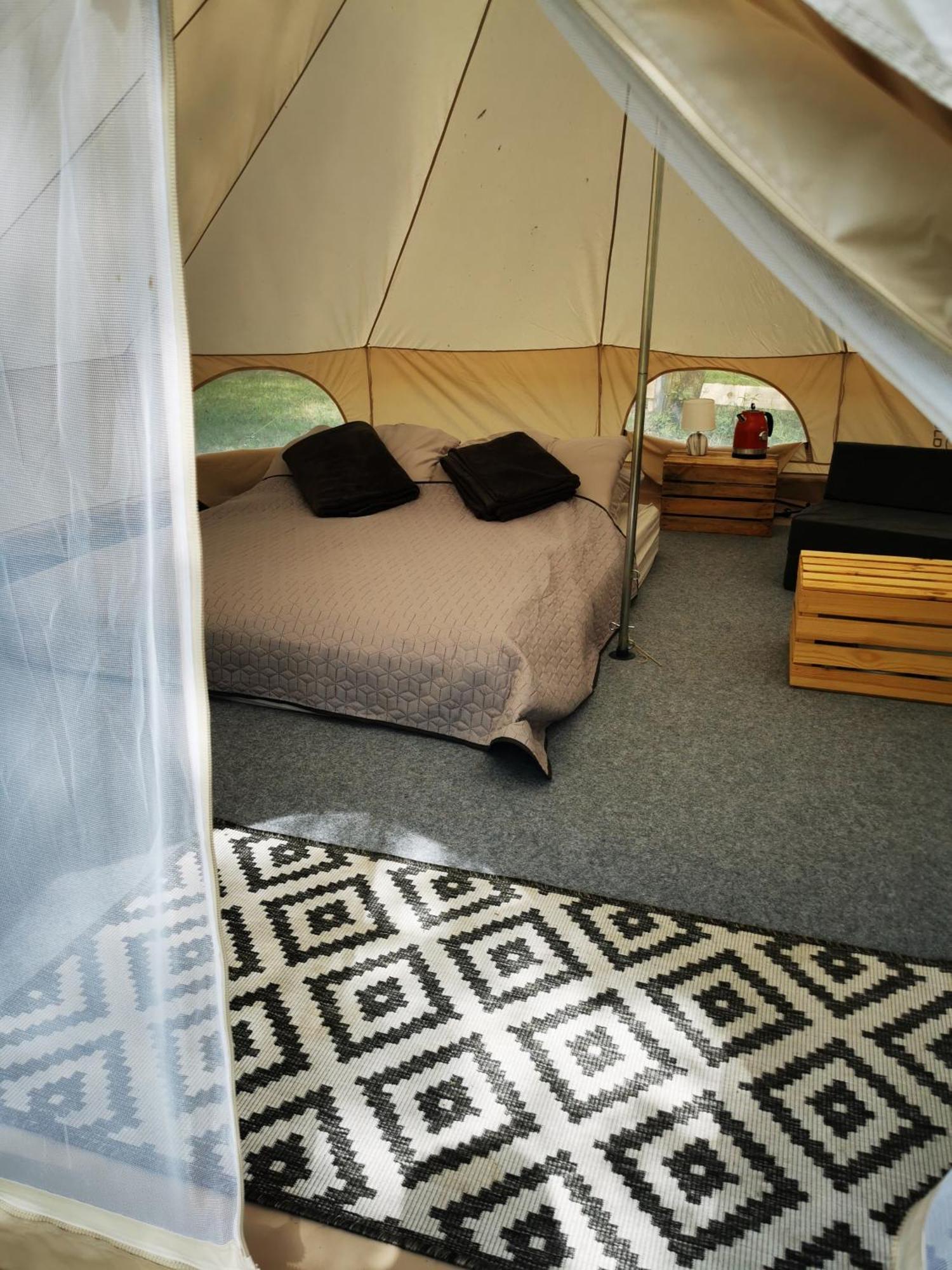 Glamping Kaliska Hotel Lochow Luaran gambar