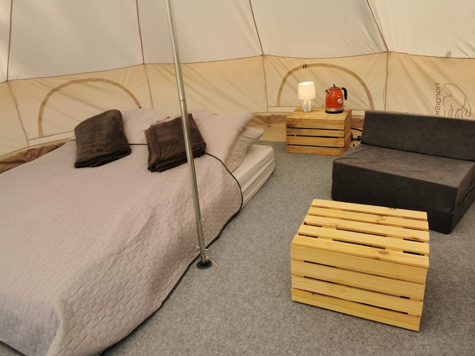 Glamping Kaliska Hotel Lochow Luaran gambar